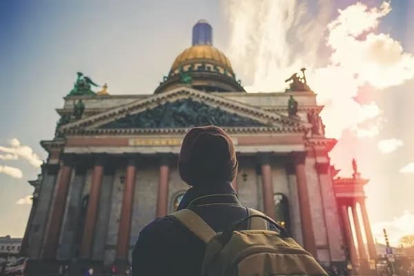 Russian Travel Phrases: Essential Phrases for Your Trip